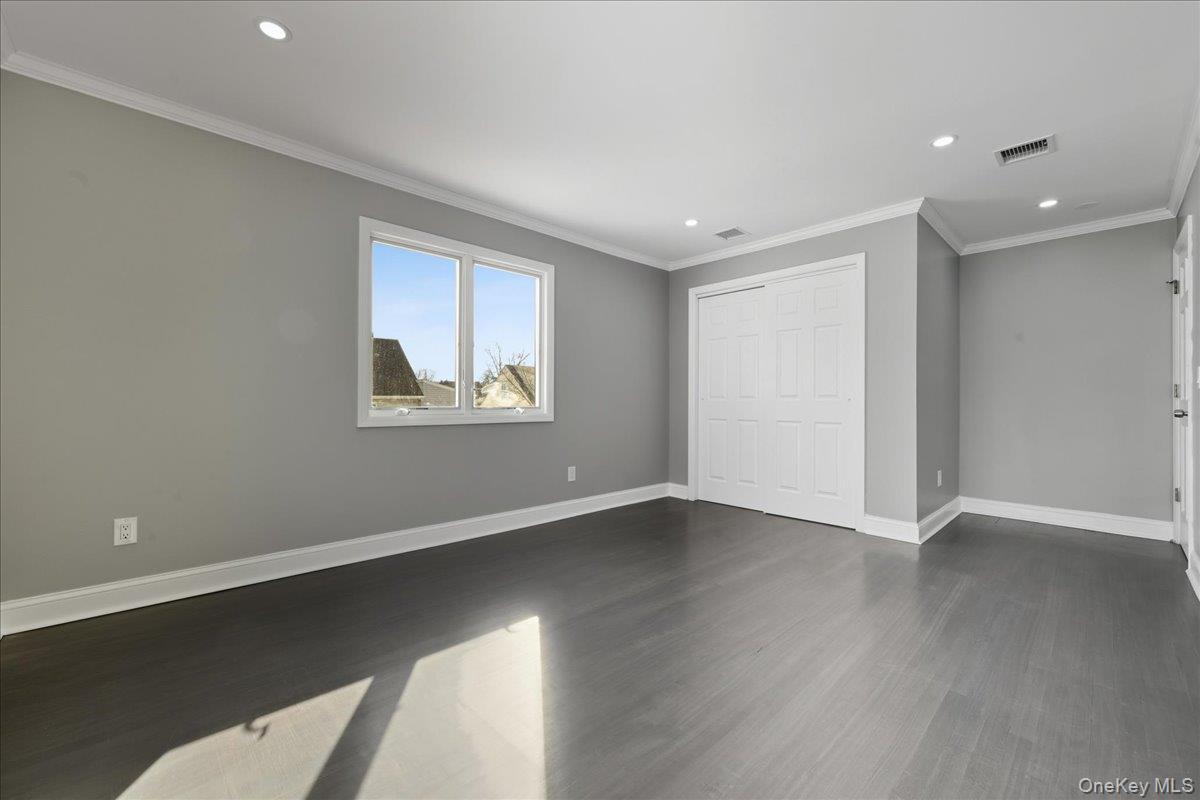 1050 Hastings Street Property Photo 27