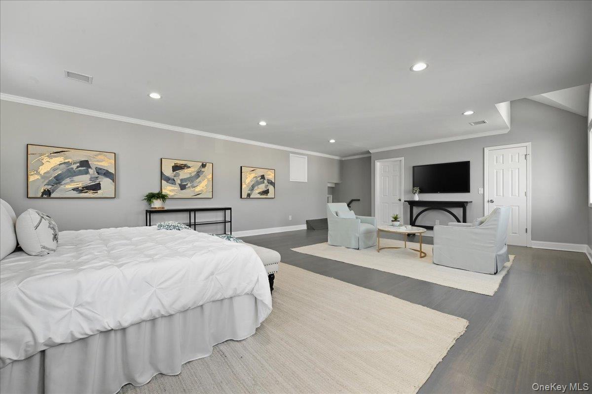 1050 Hastings Street Property Photo 37