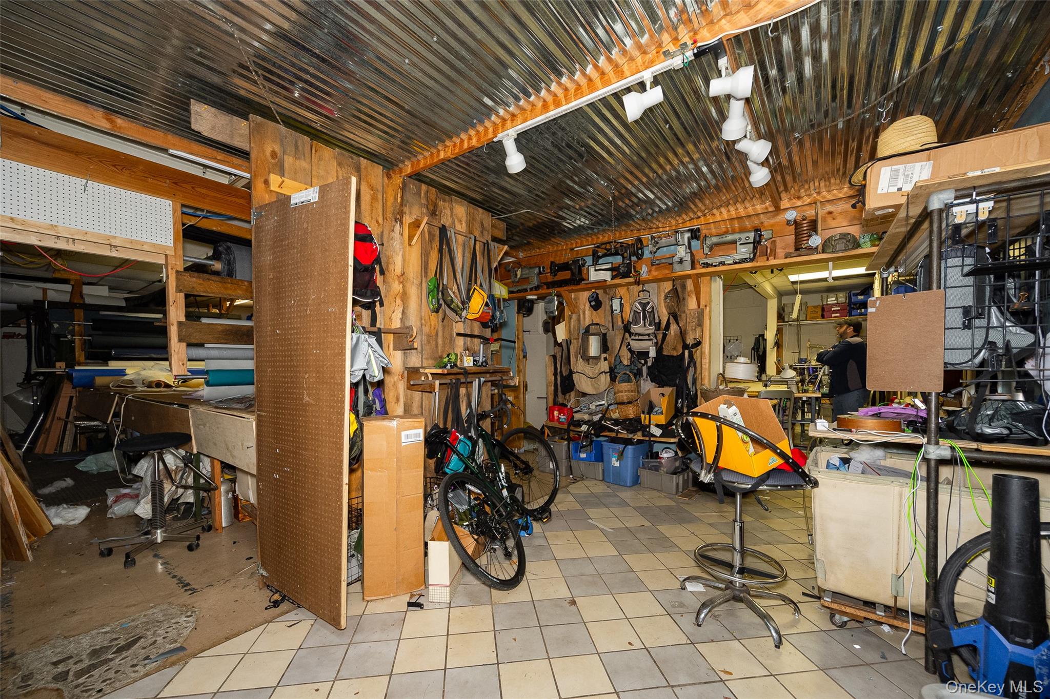 81 Vineyard Avenue Property Photo 9