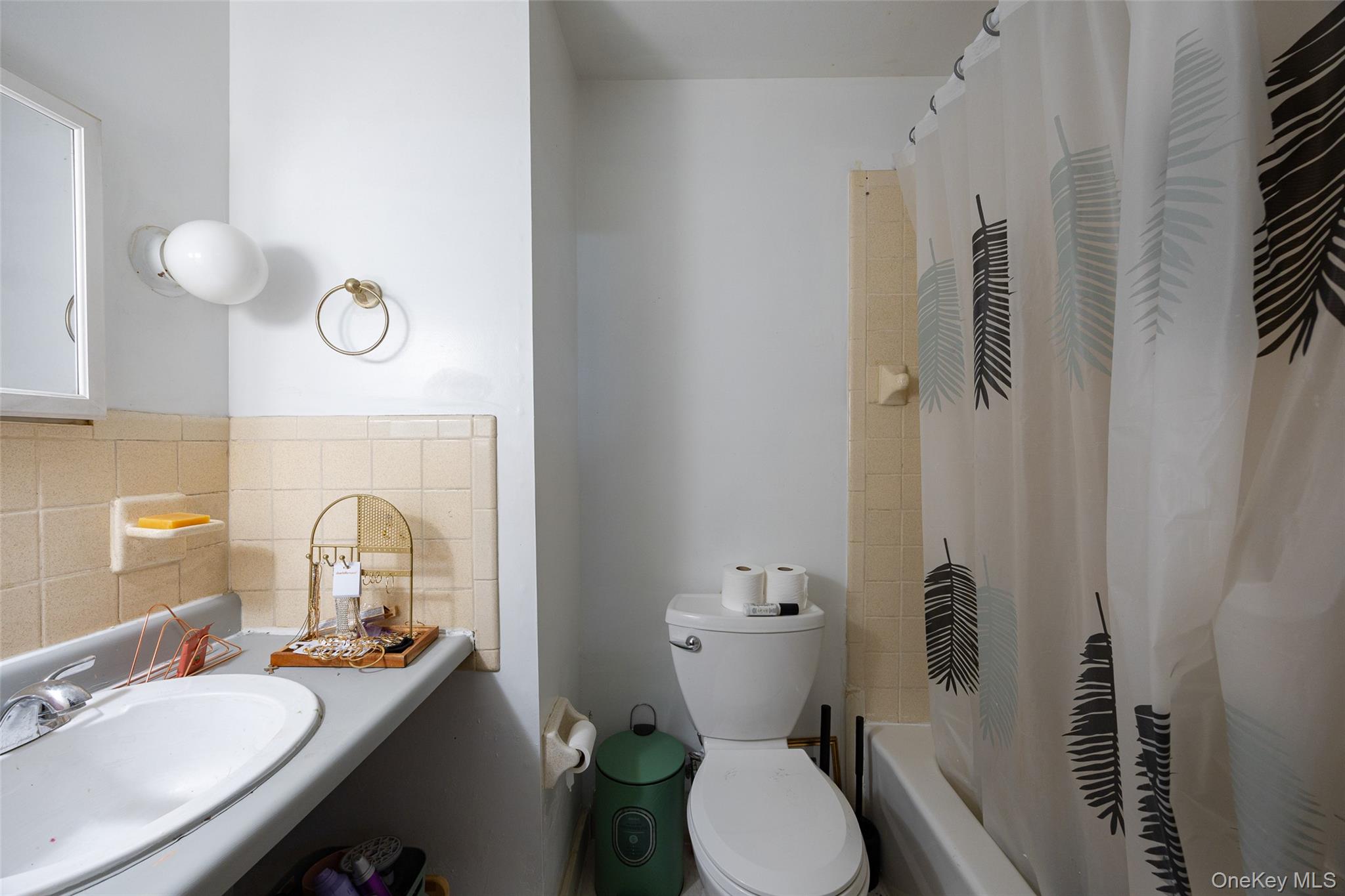 81 Vineyard Avenue Property Photo 15