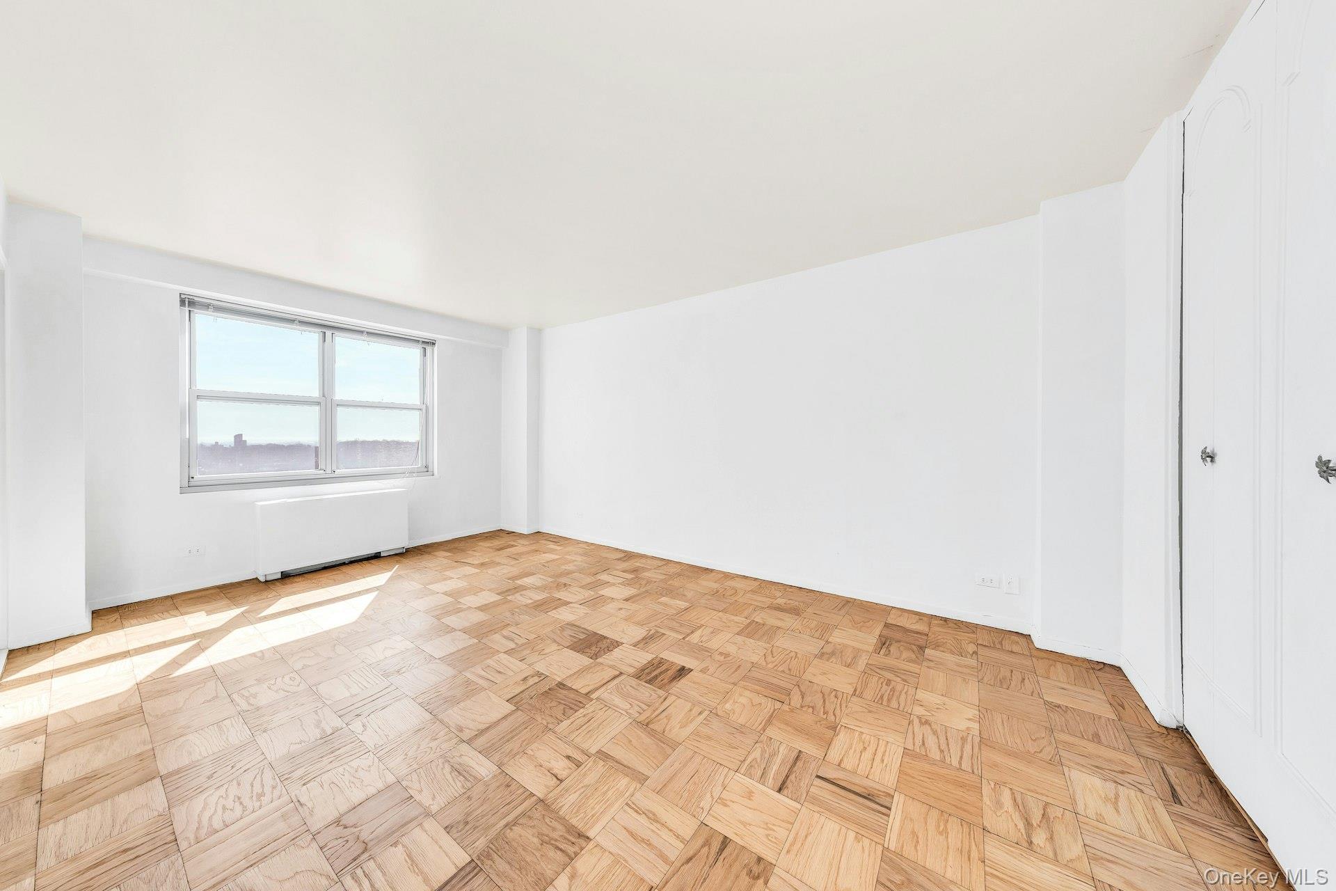 110-11 Queens Boulevard 25k Property Photo 8