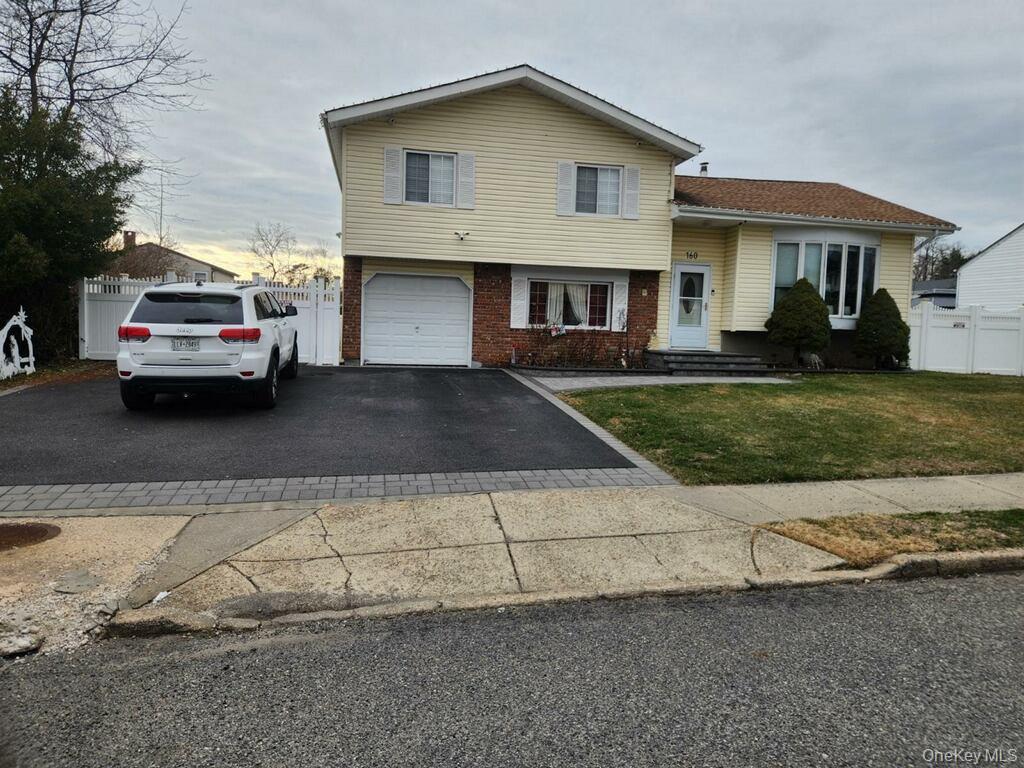 160 Bark Avenue Property Photo 1