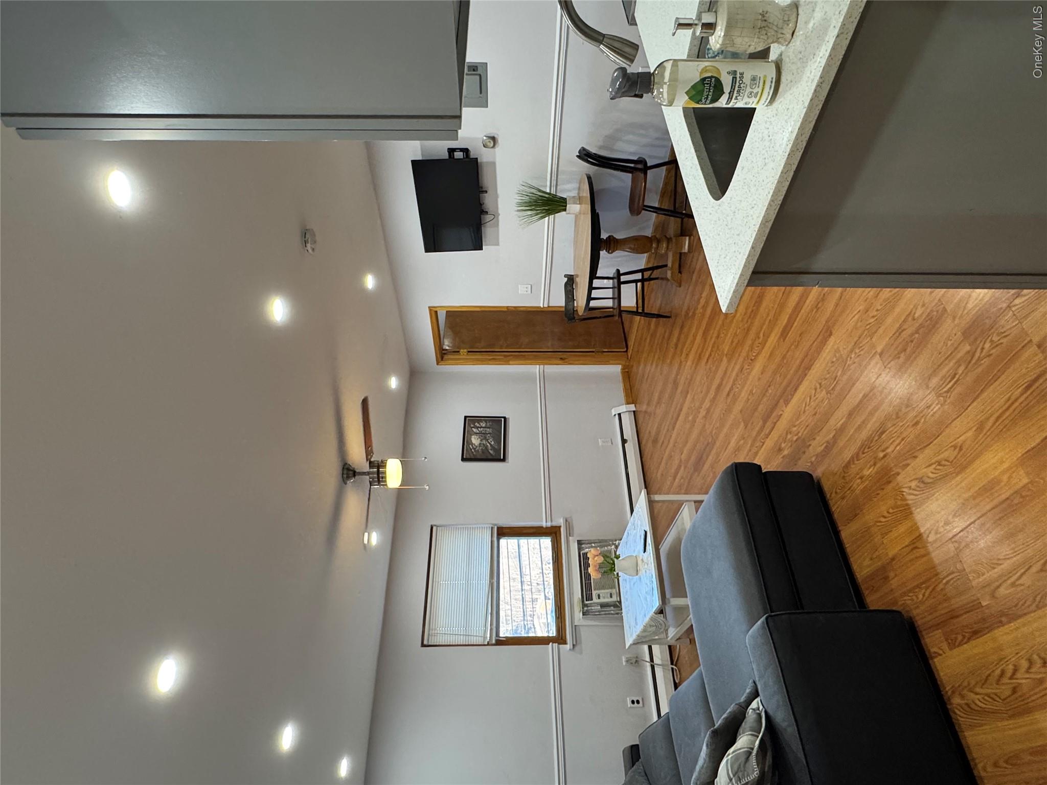 287 Route 32 201 Property Photo 1
