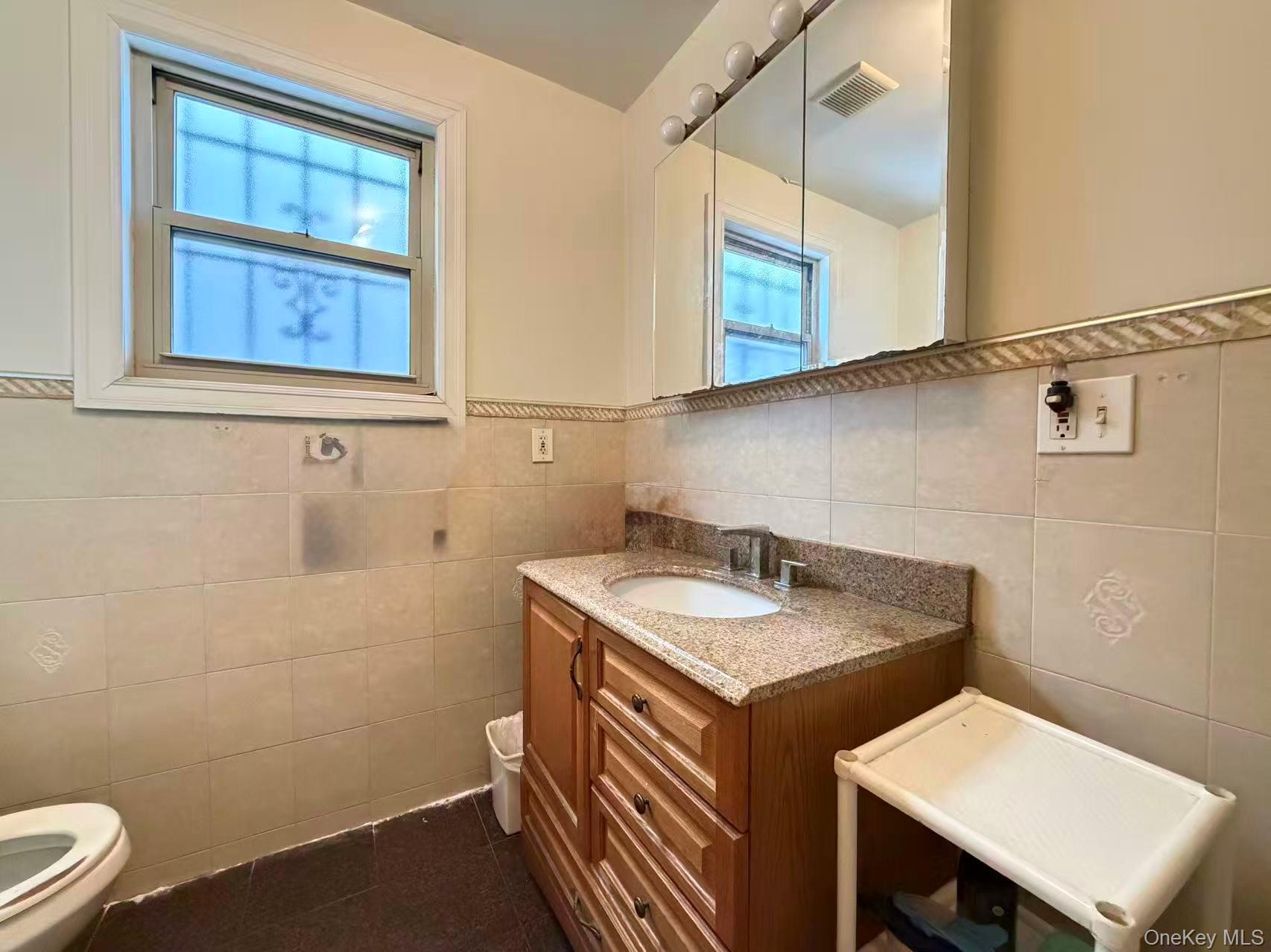 52-57 84th Street Property Photo 14