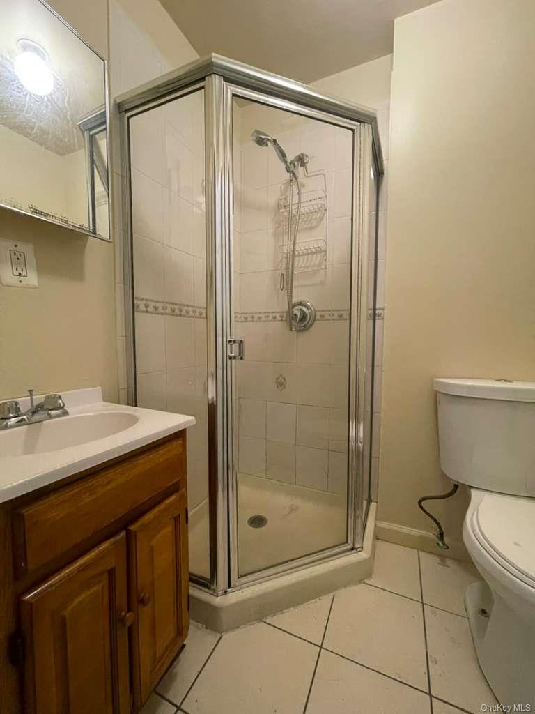 405 Essex Street 2 Property Photo 14