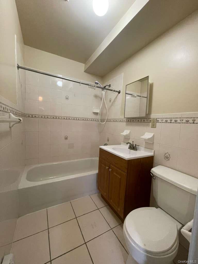 405 Essex Street 2 Property Photo 15