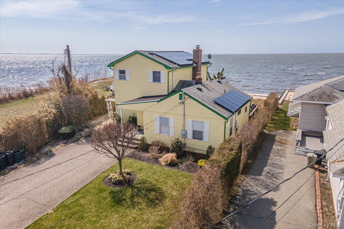 2 Shore Road Property Photo 1