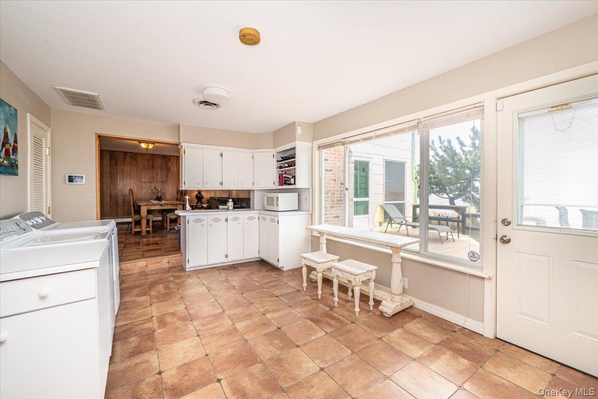 2 Shore Road Property Photo 16
