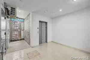 850 57th Street Cf1 Property Photo 3