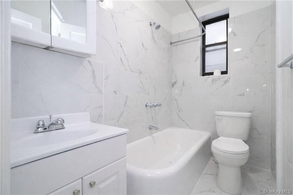 1289 E 19th Street B3 Property Photo 10