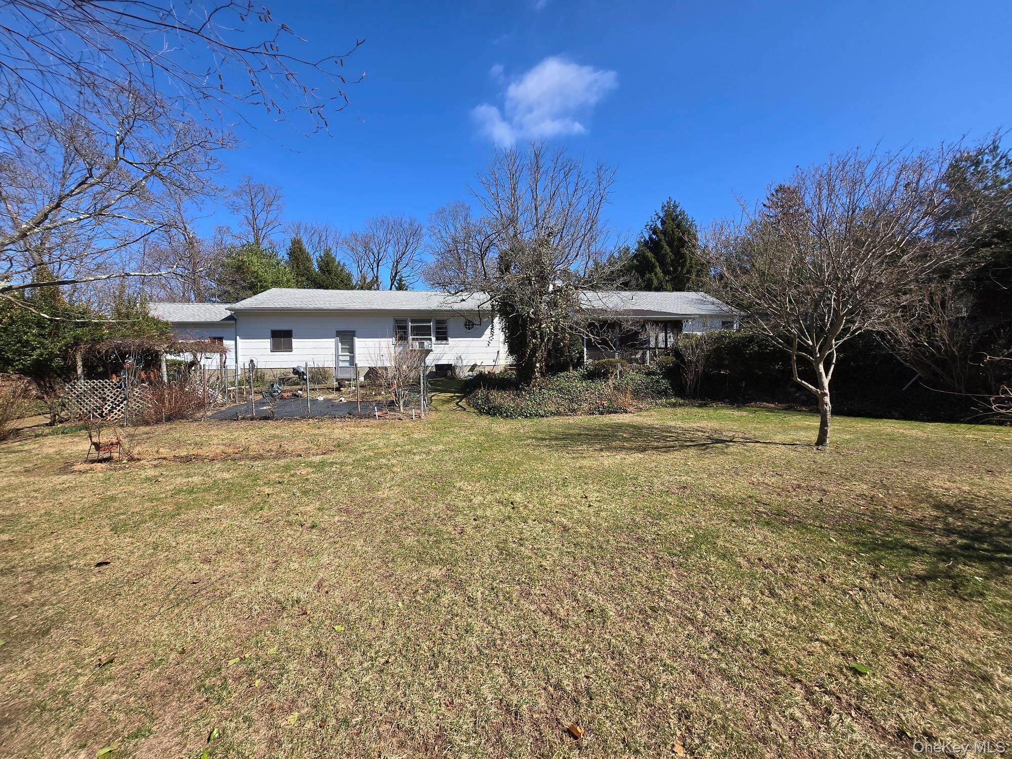 858 Fort Salonga Road Property Photo 12