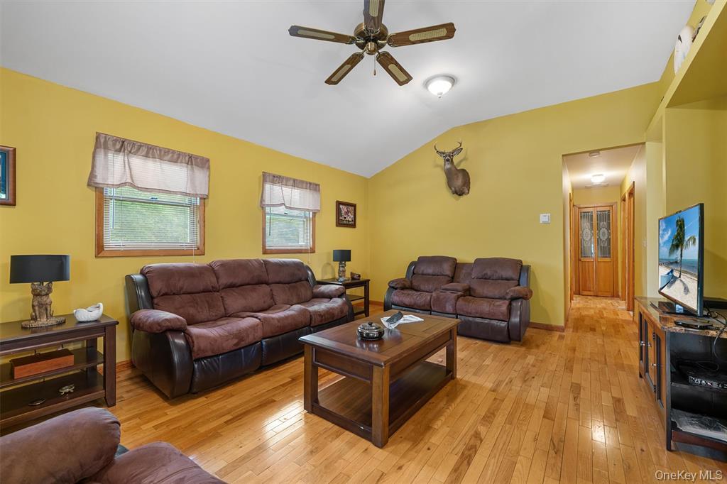 1013 Cooley Road Property Photo 6