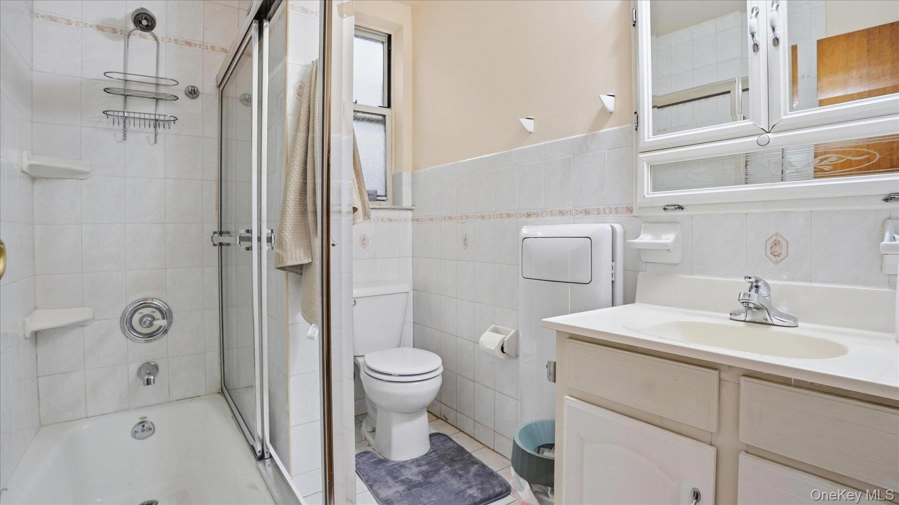 43-06 34 Avenue Property Photo 10