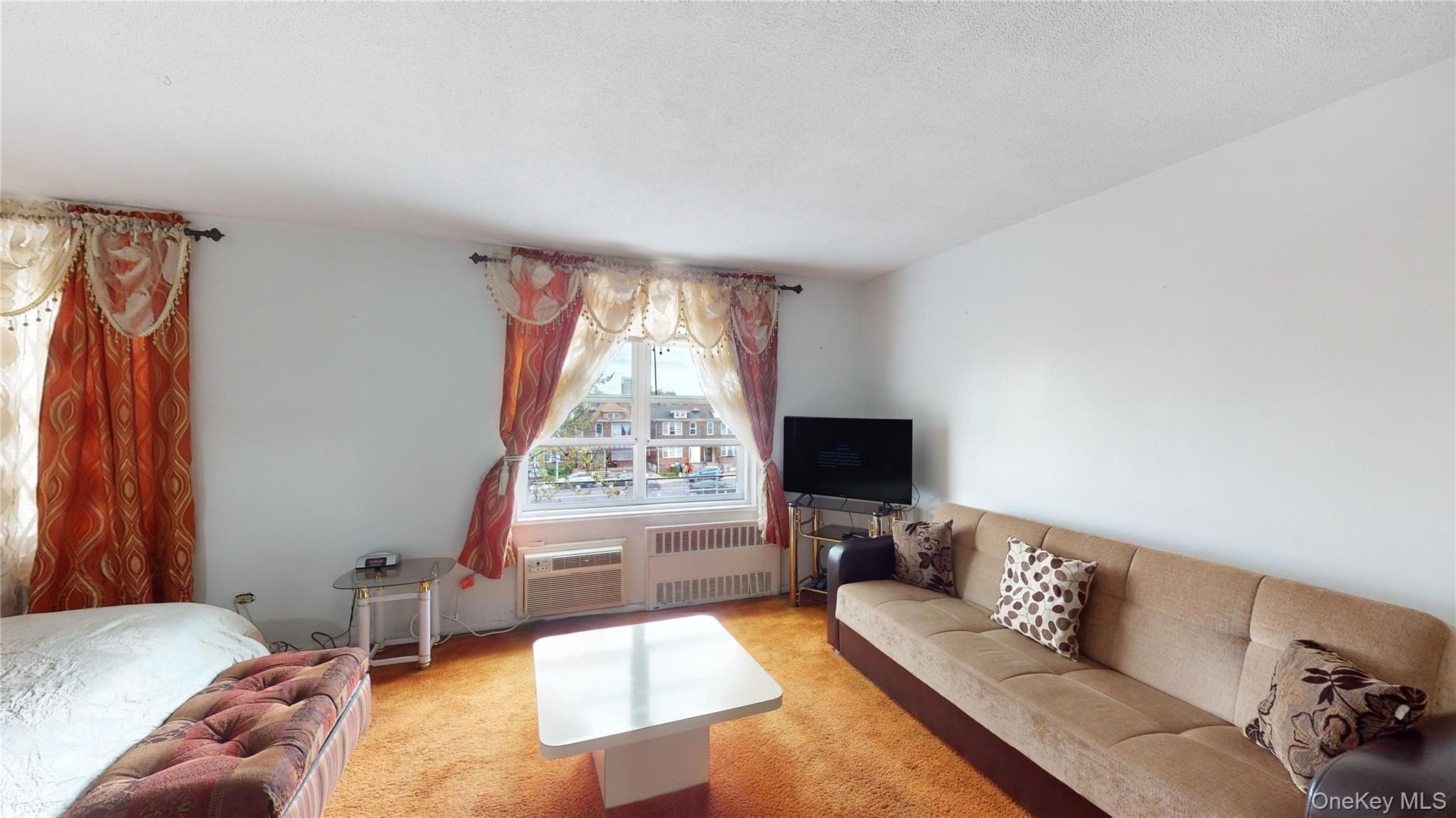 34-43 60 Street 2b Property Photo 3