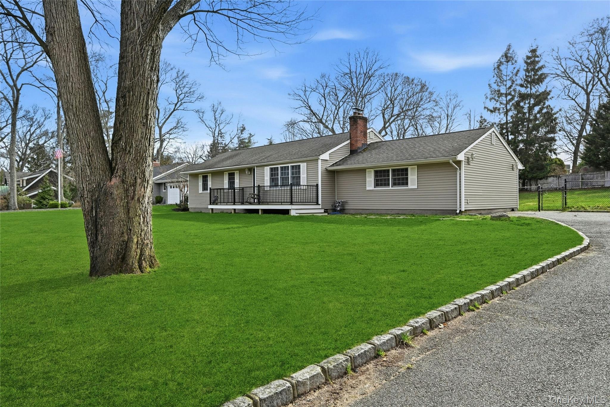 8 Kemswick Drive Property Photo 4