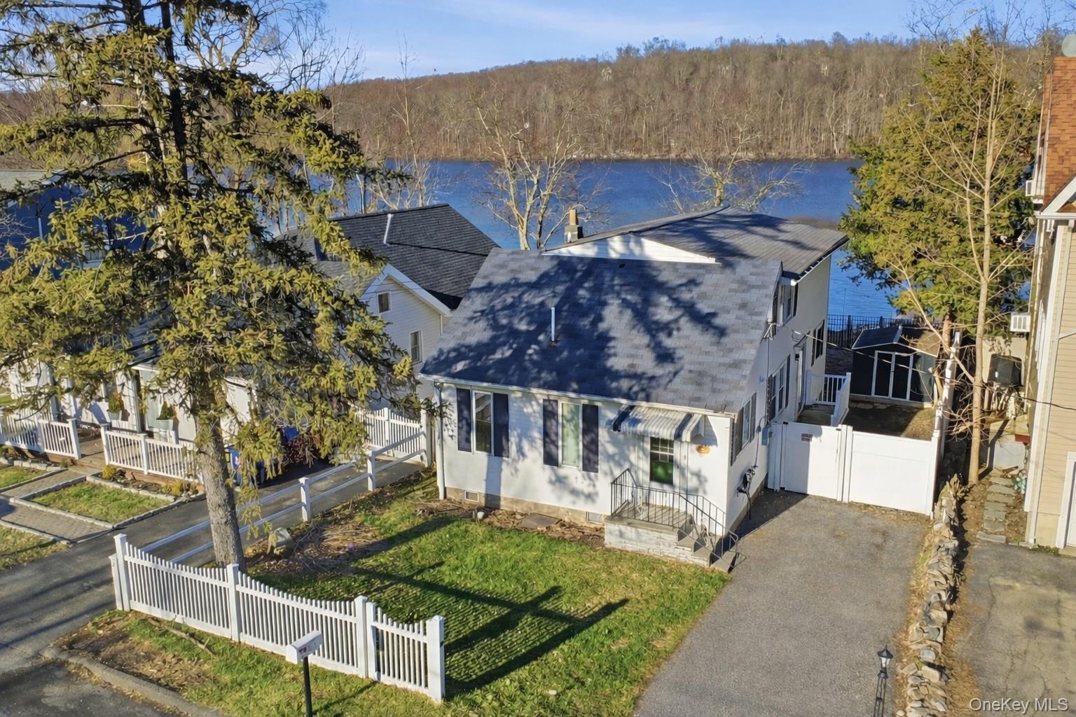 203 Lake Shore Drive Property Photo 1