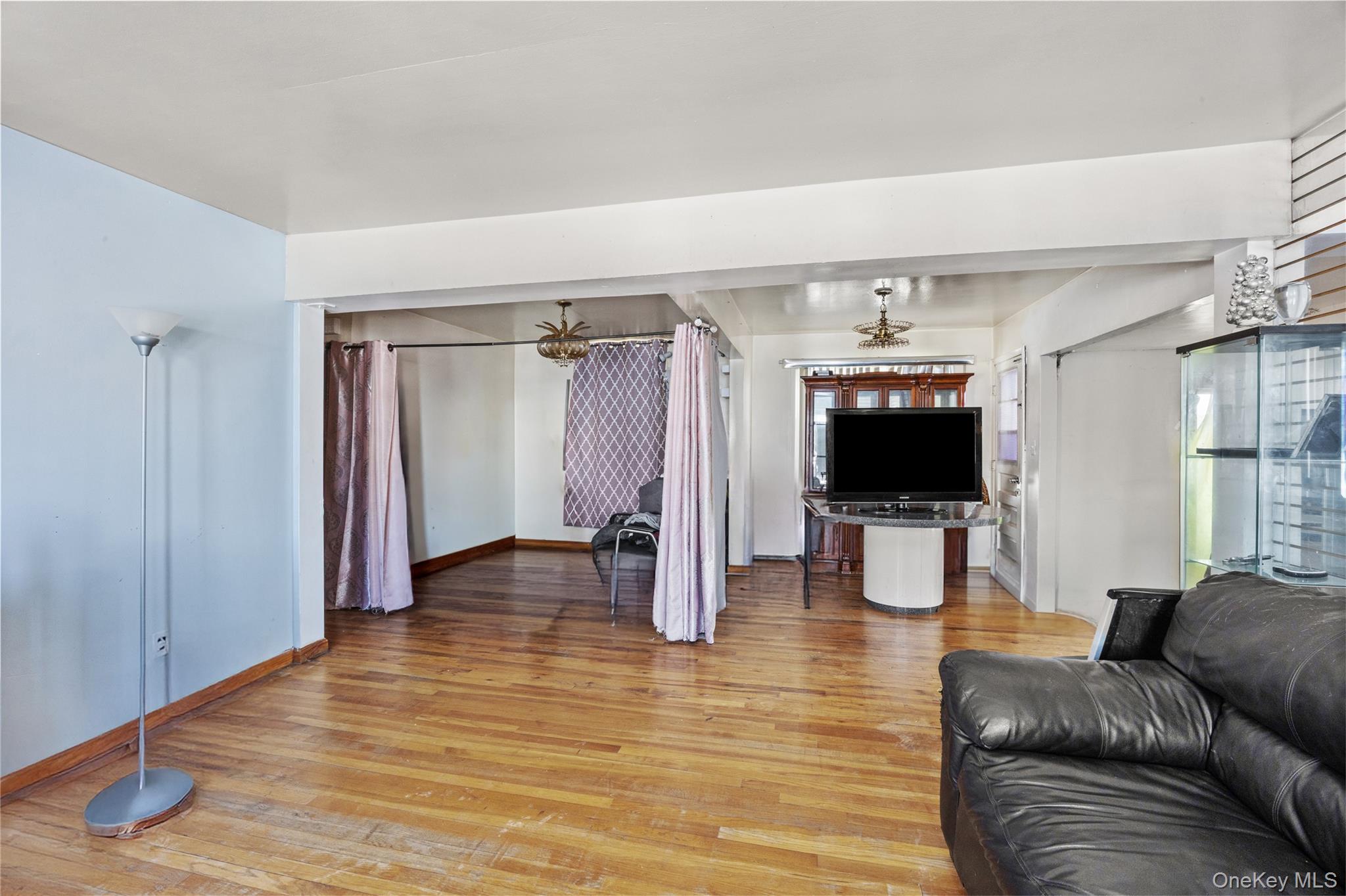 358 Litchfield Avenue Property Photo 5