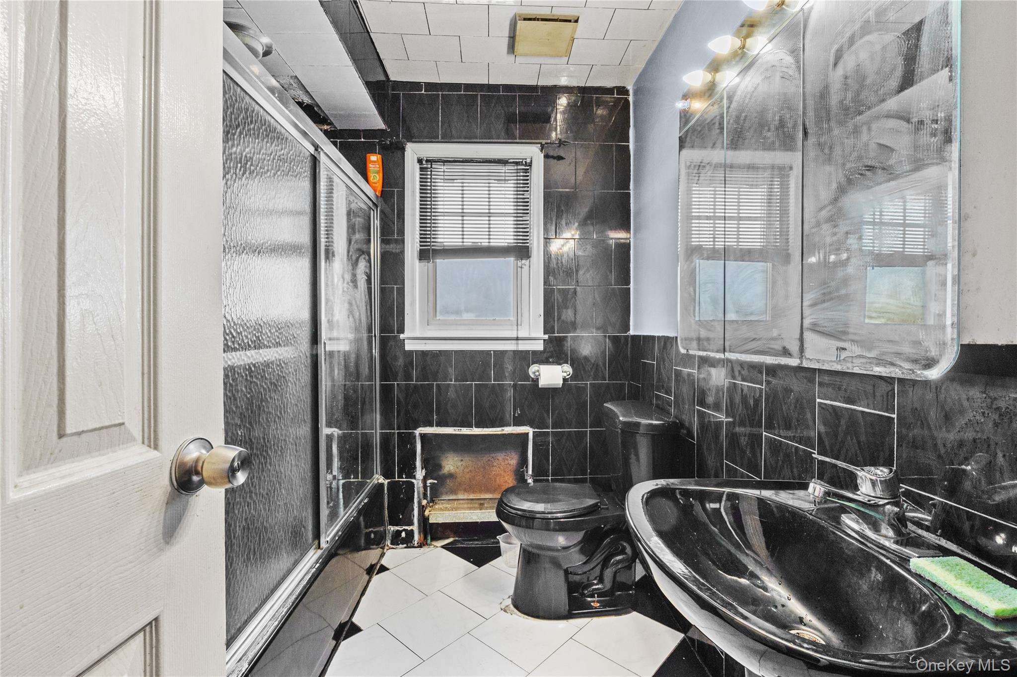 358 Litchfield Avenue Property Photo 12