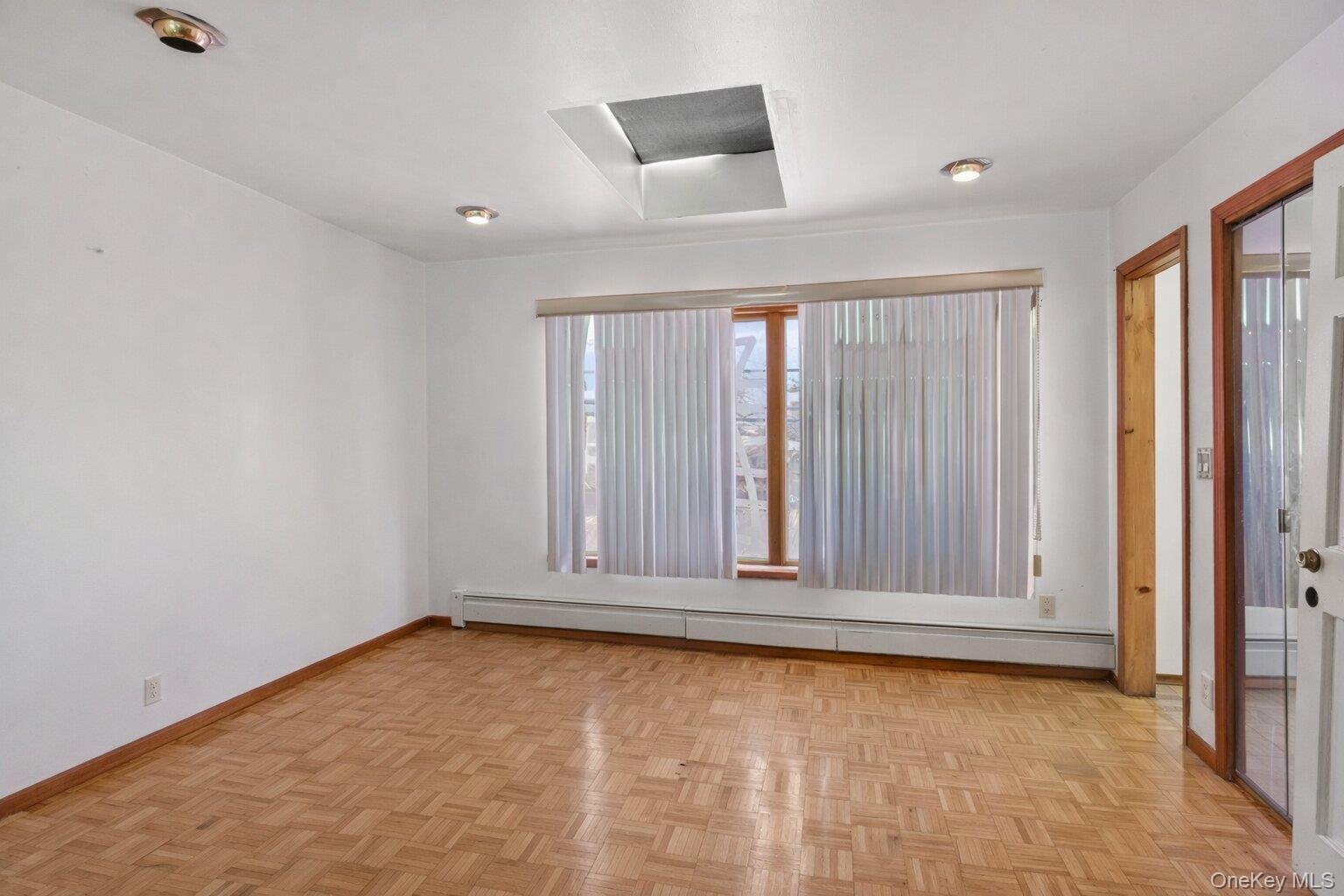 358 Litchfield Avenue Property Photo 20