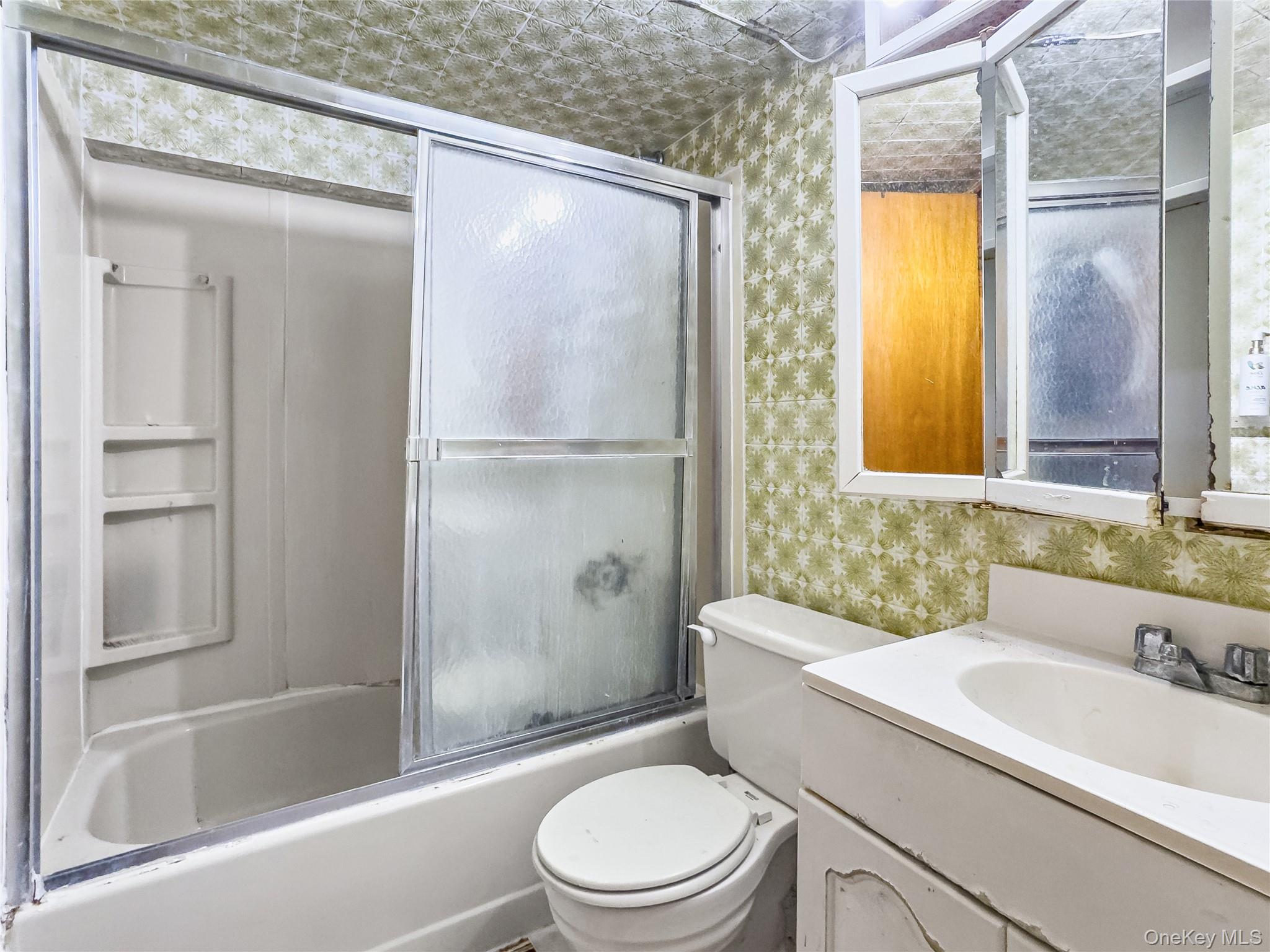 358 Litchfield Avenue Property Photo 34