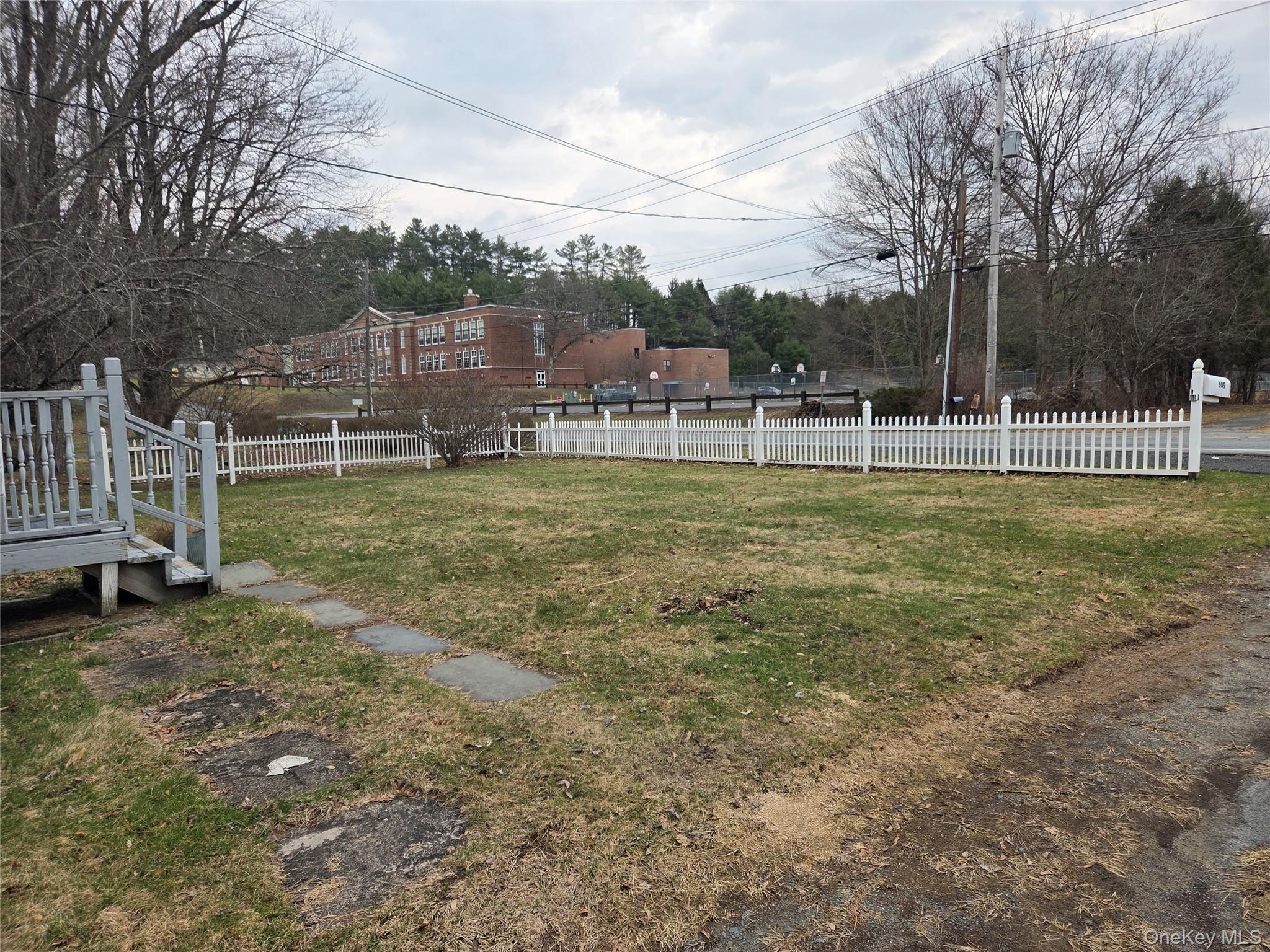 609 State Route 55 Property Photo 12