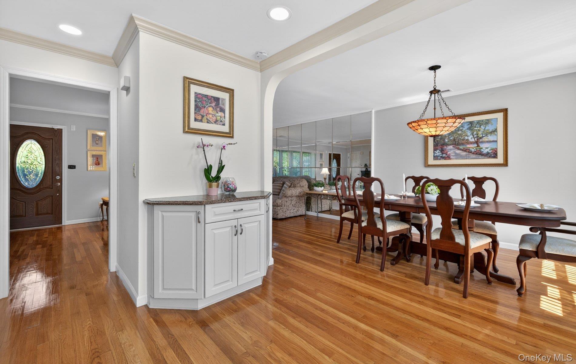 9 Marilyn Boulevard Property Photo 12