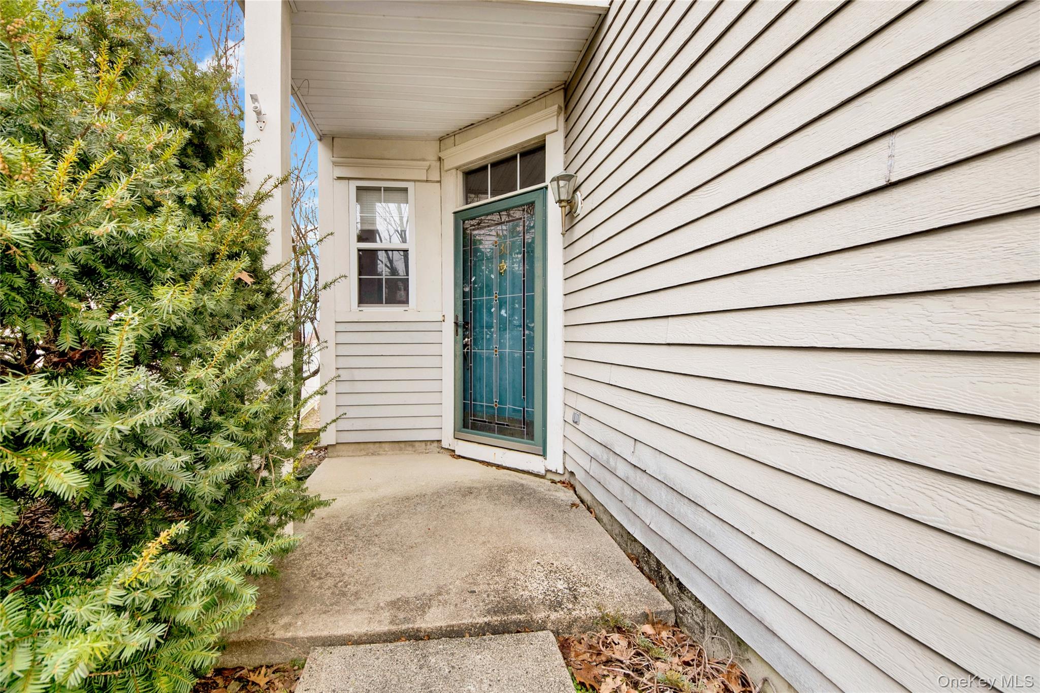 130 Benefield Boulevard Property Photo 3
