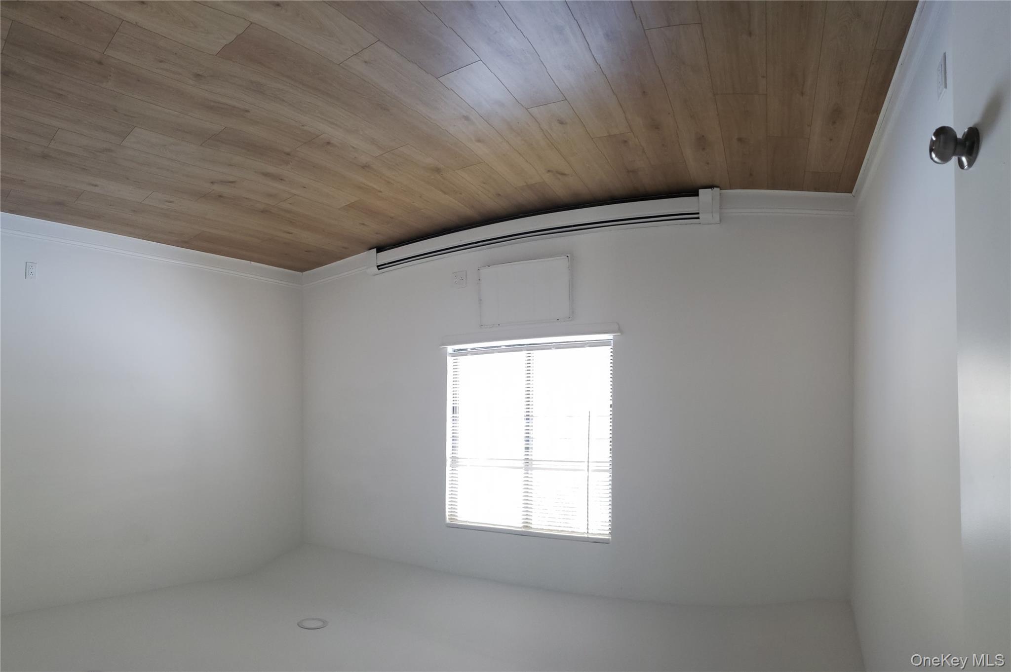 18411 144th Road Property Photo 5