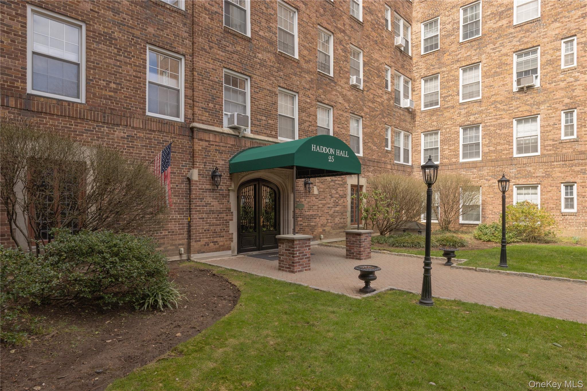 25 Parkview Avenue 2k Property Photo 5
