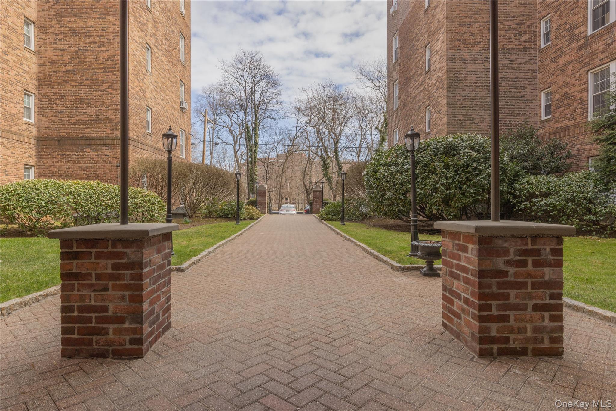 25 Parkview Avenue 2k Property Photo 6