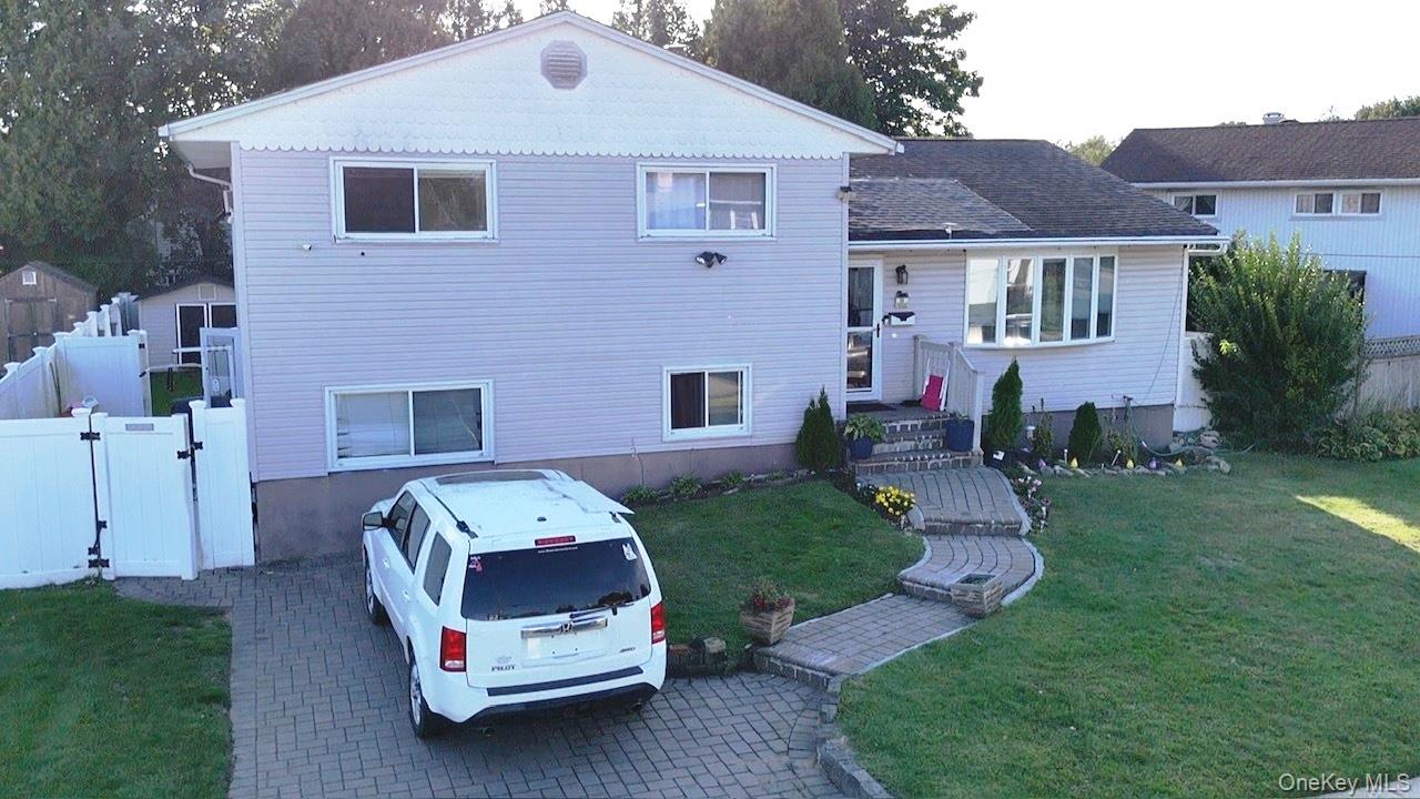 58 Narcissus Avenue Property Photo 2