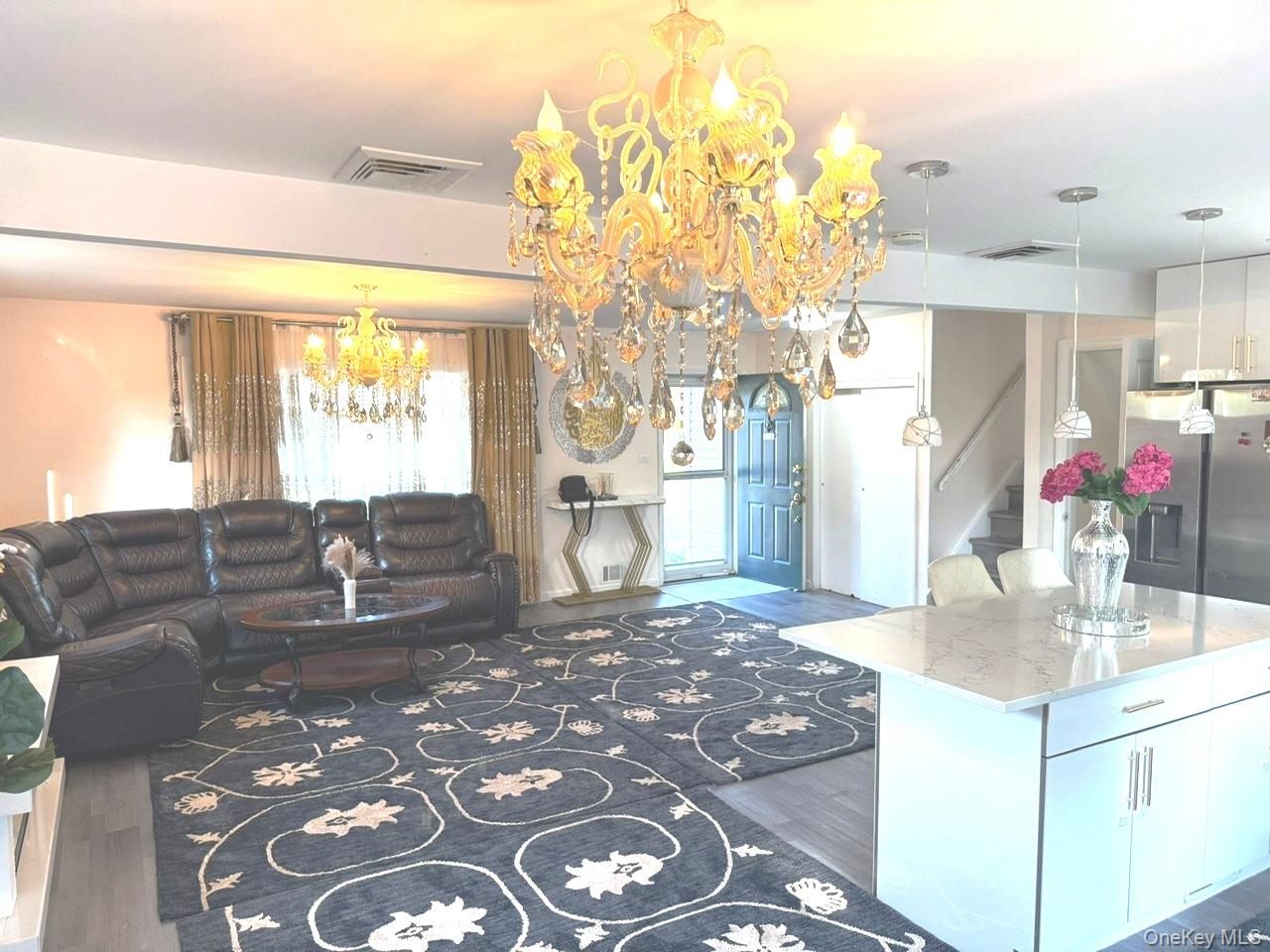 58 Narcissus Avenue Property Photo 3