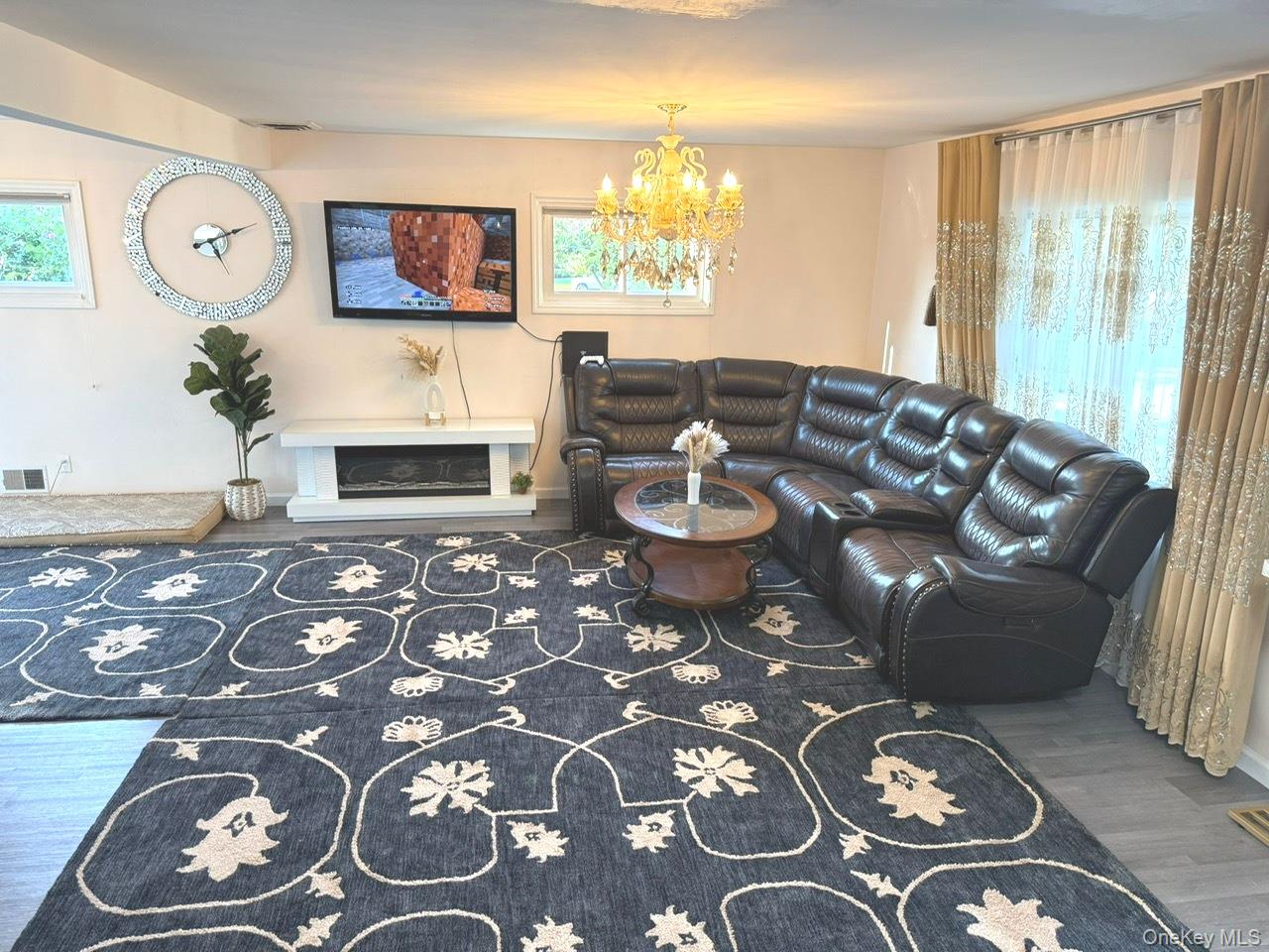58 Narcissus Avenue Property Photo 4