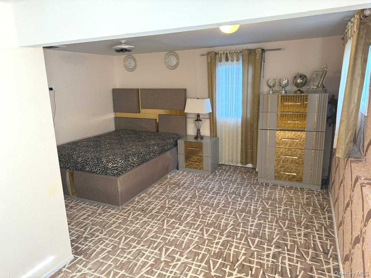 58 Narcissus Avenue Property Photo 10