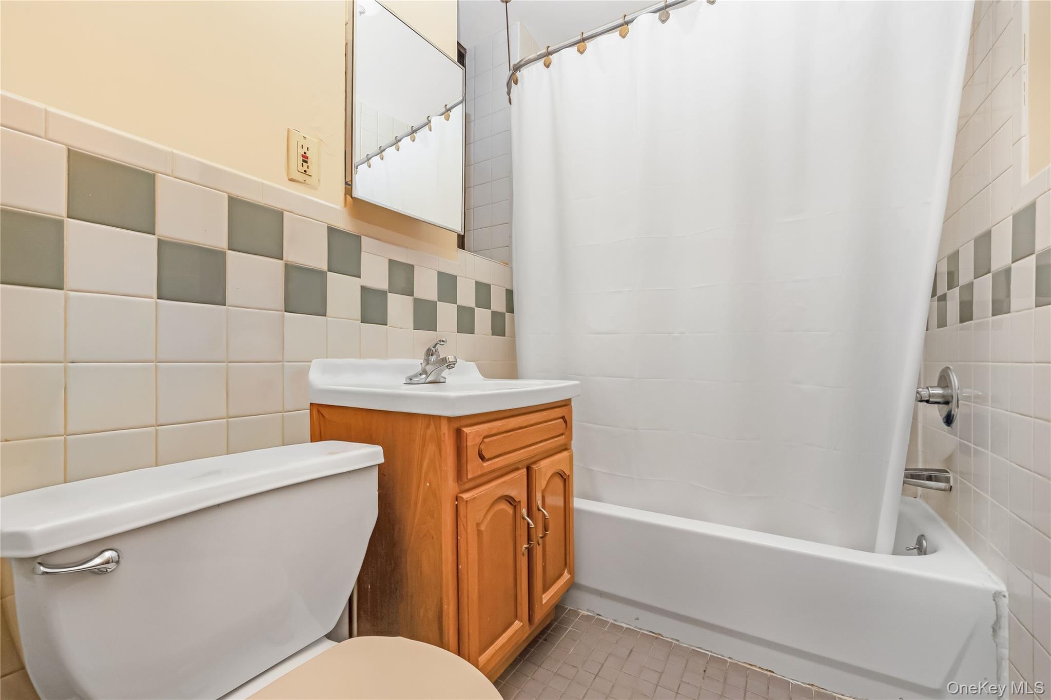 928 Belmont Avenue Property Photo 6
