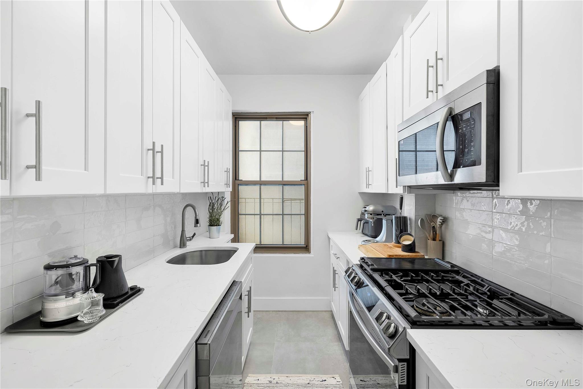 1100 Grand Concourse 4b Property Photo 6
