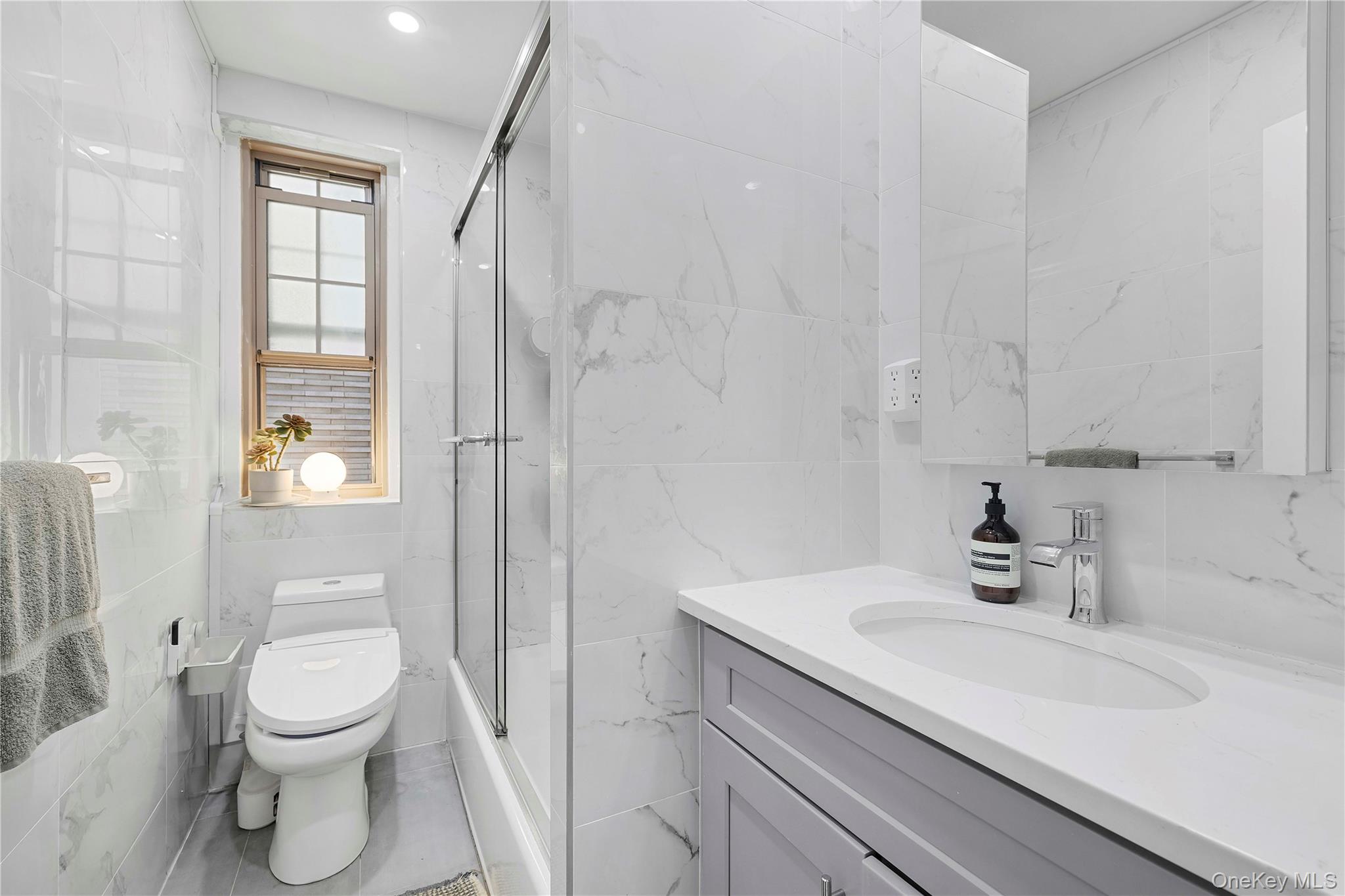 1100 Grand Concourse 4b Property Photo 11