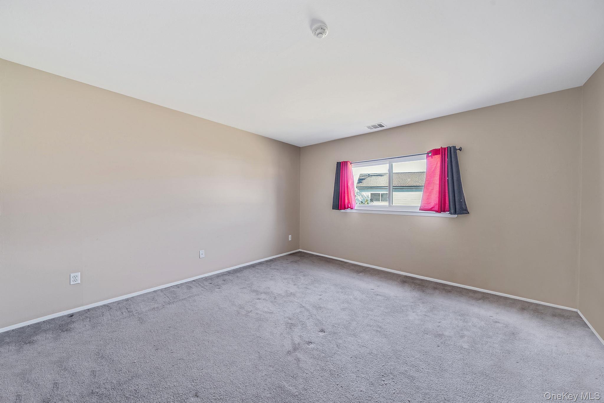 222 Pointe Circle N 2 Property Photo 5
