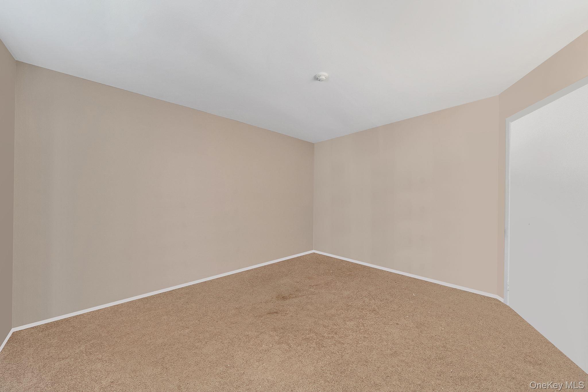 222 Pointe Circle N 2 Property Photo 10