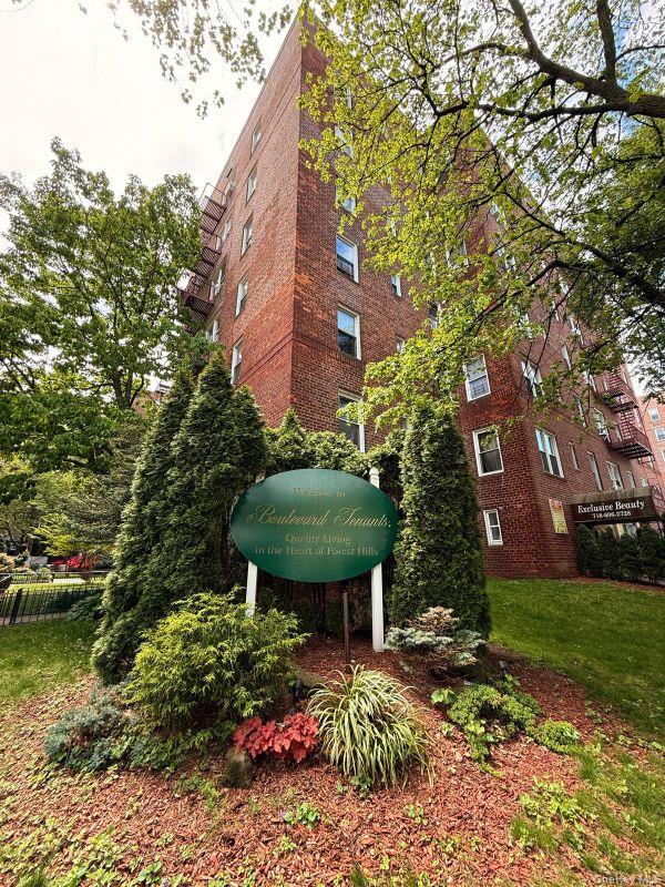 105-37 65th Avenue 6e Property Photo 2