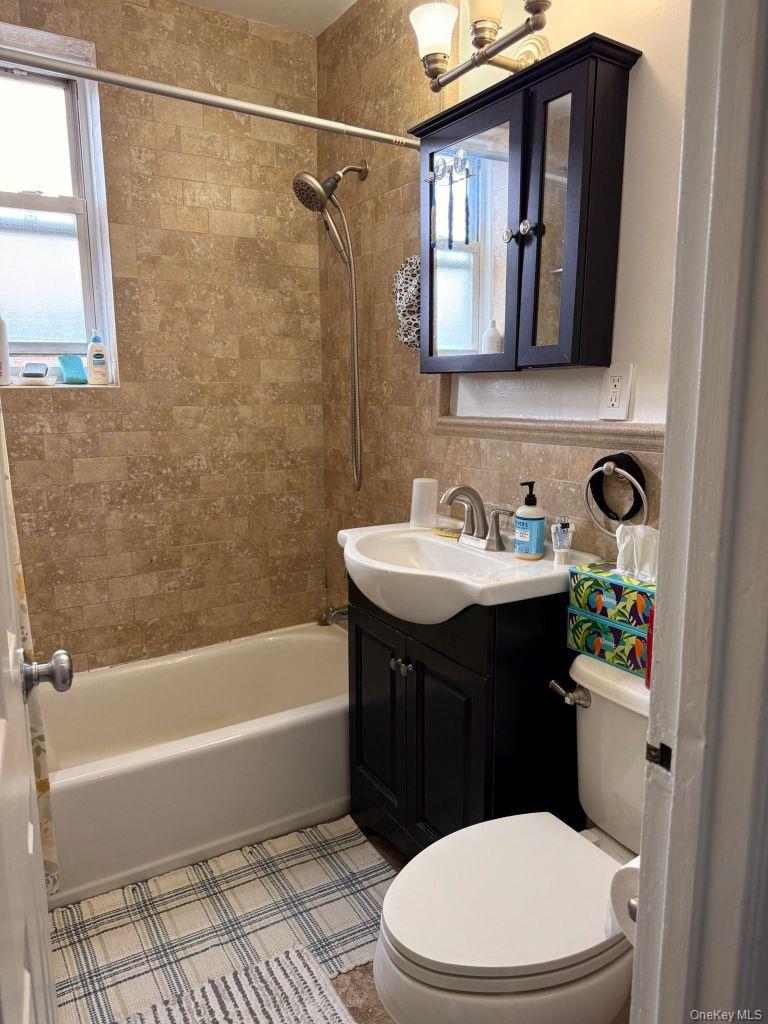 105-37 65th Avenue 6e Property Photo 13