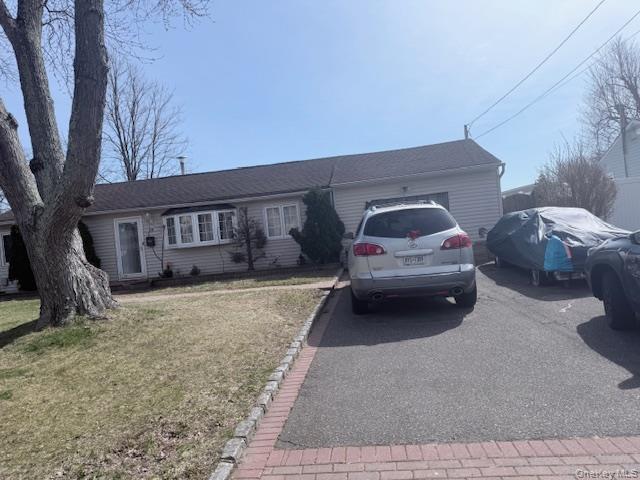 30 Tamarack Street Property Photo 2