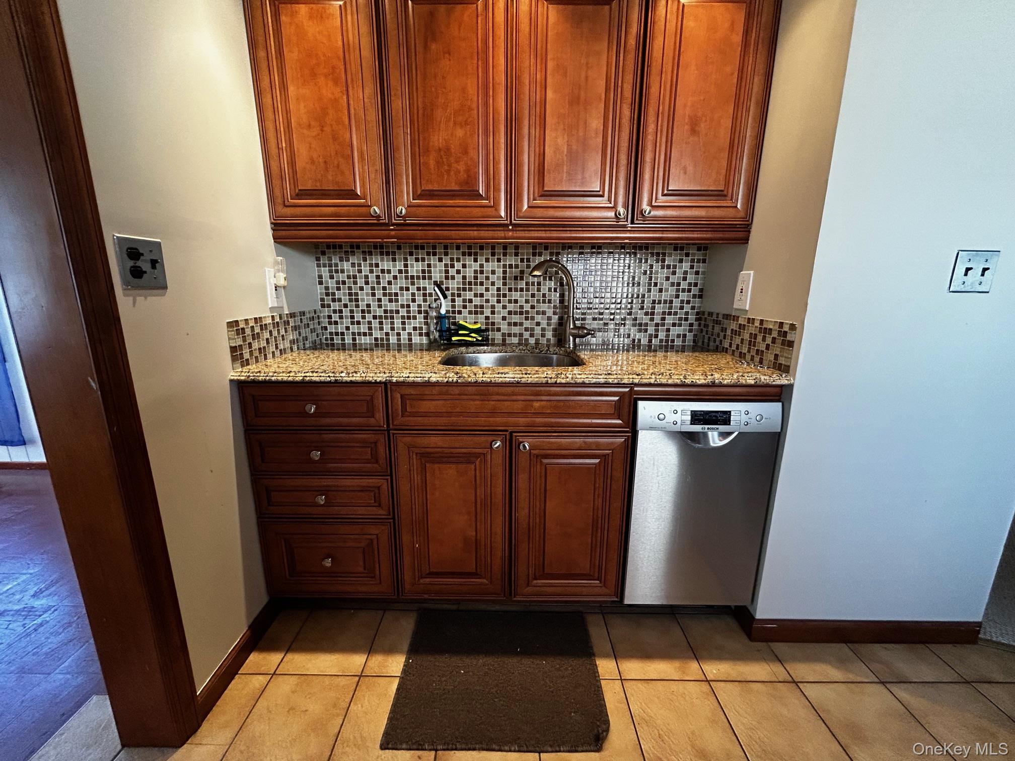 551 Emerson Street Property Photo 5