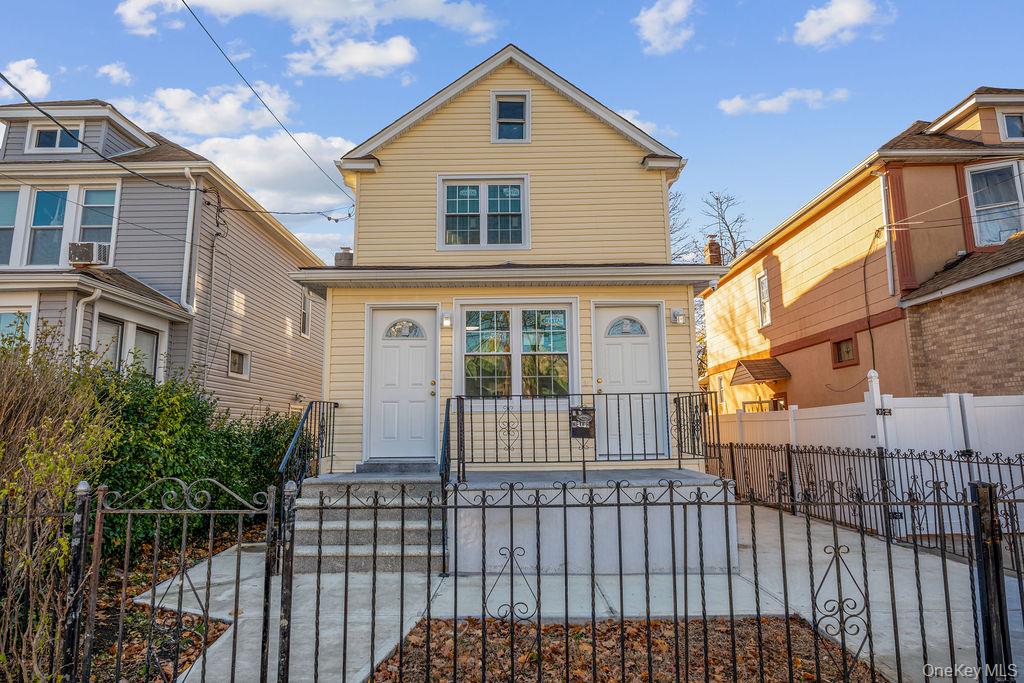 11034 214th Street Property Photo 1