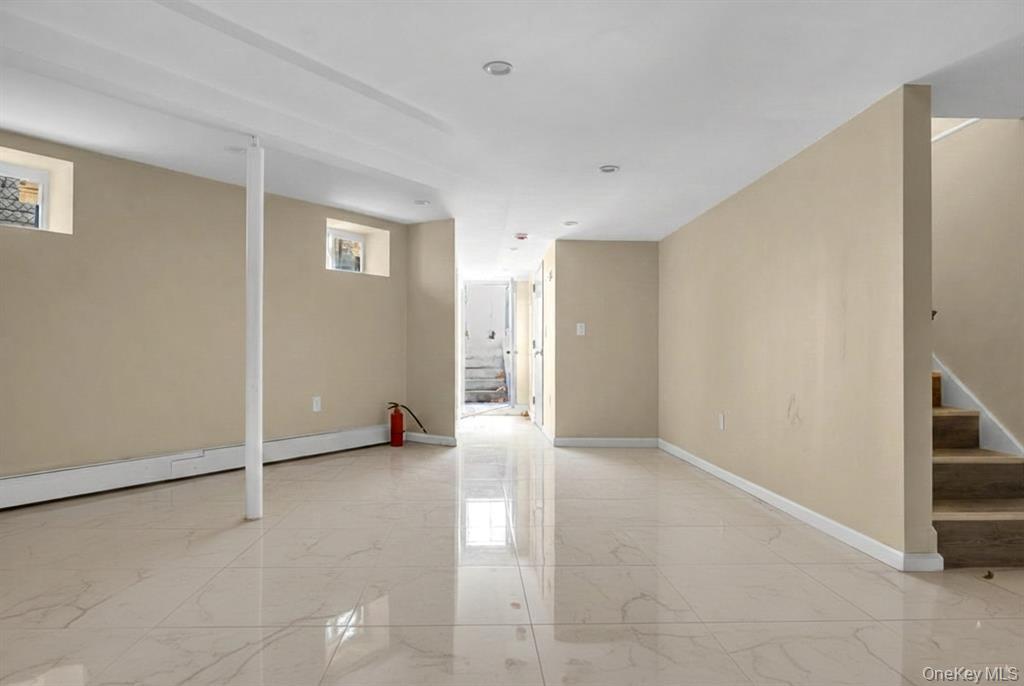 11034 214th Street Property Photo 19