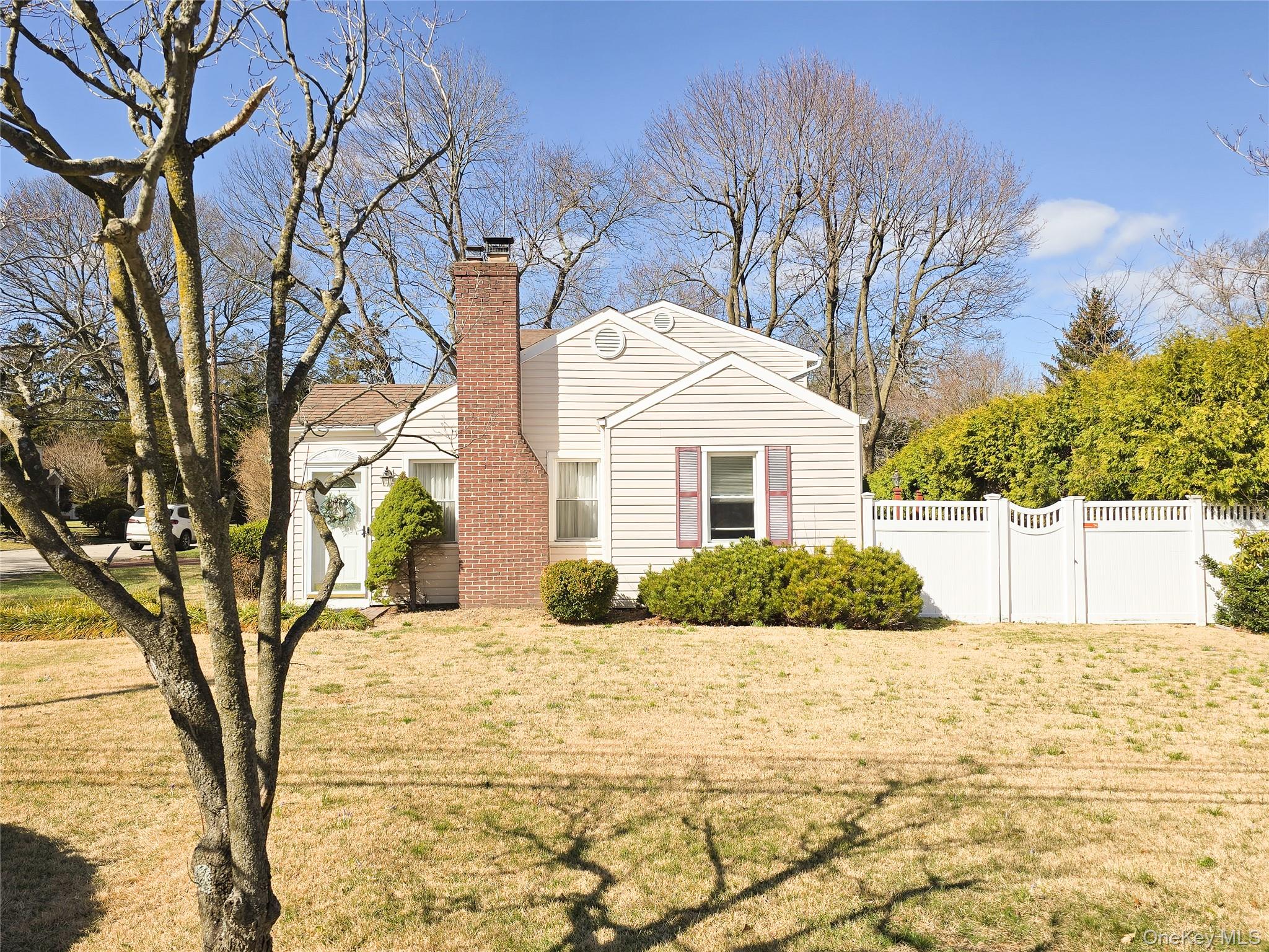 43 Fort Hill Road Property Photo 2