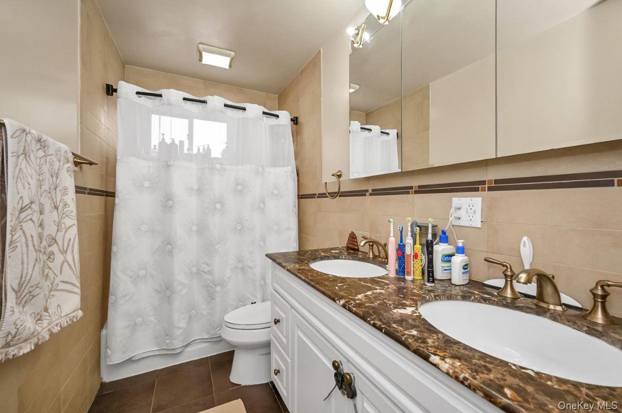 144-37 68th Avenue Property Photo 15