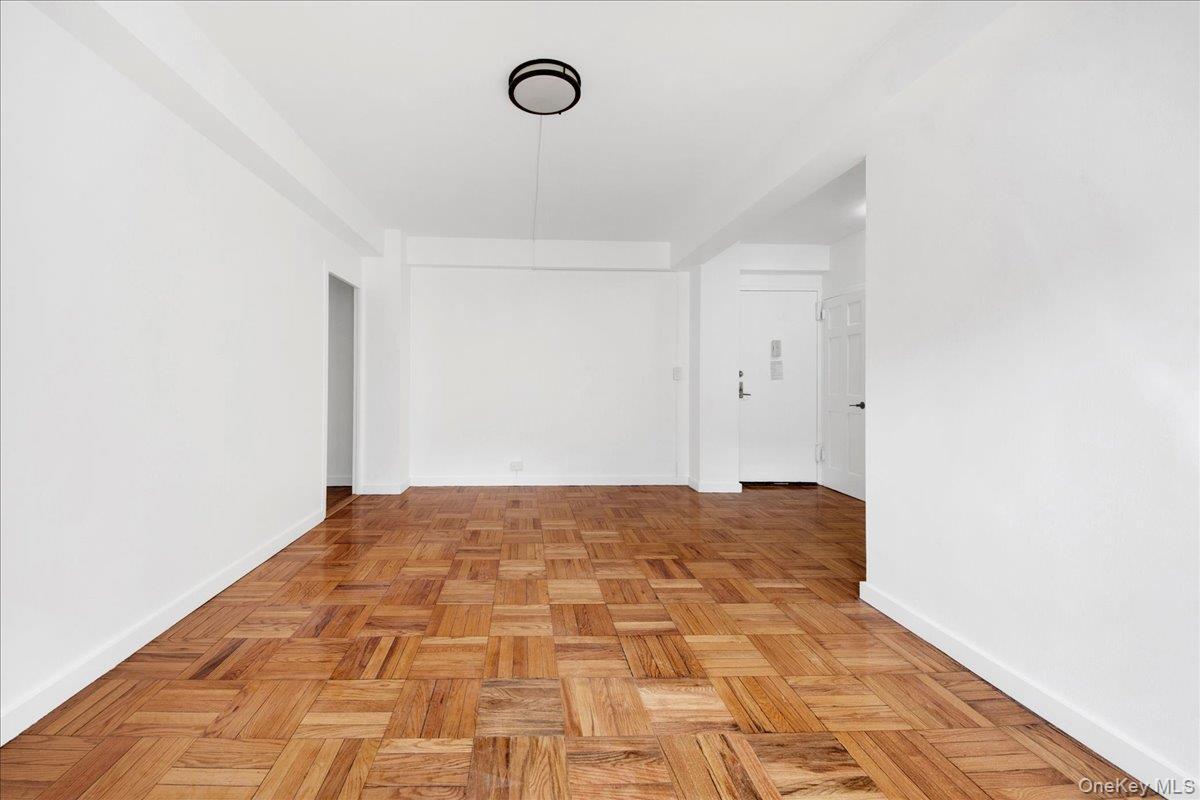 1569 Metropolitan Avenue 4g Property Photo 8