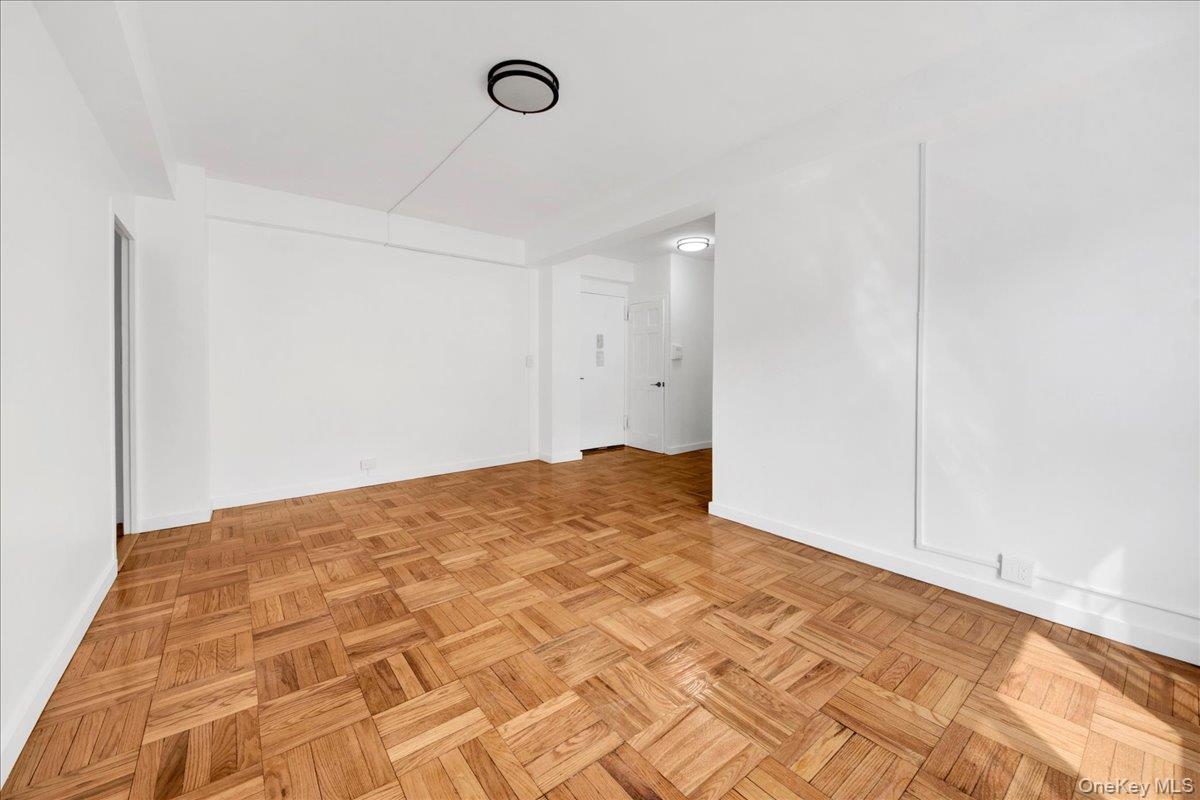 1569 Metropolitan Avenue 4g Property Photo 9