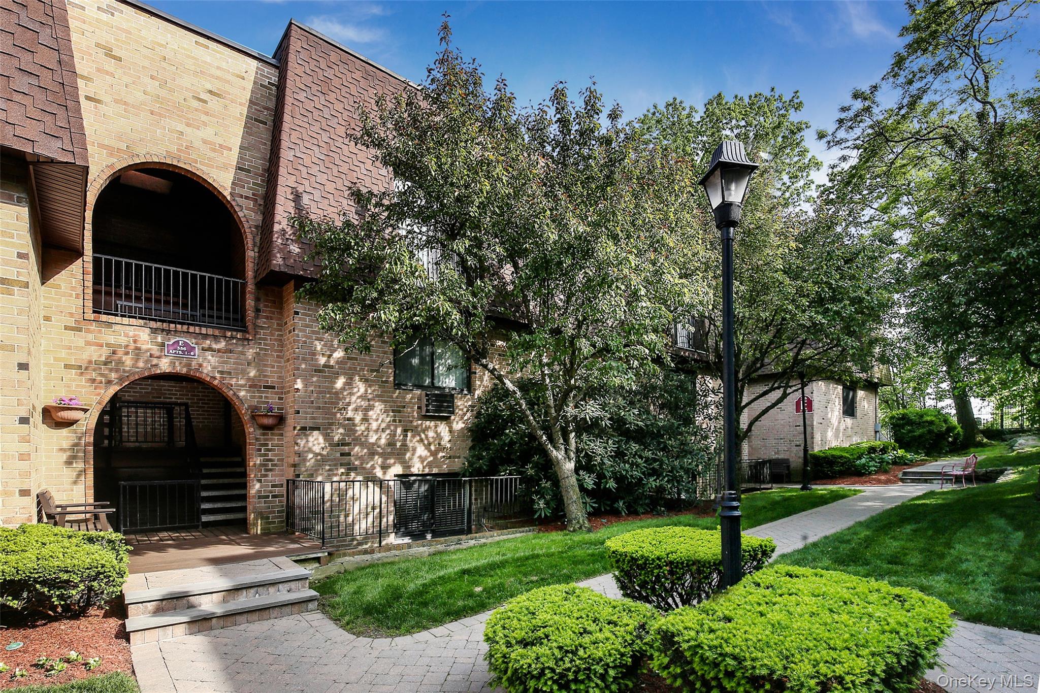 356 Central Park Avenue E10 Property Photo 2